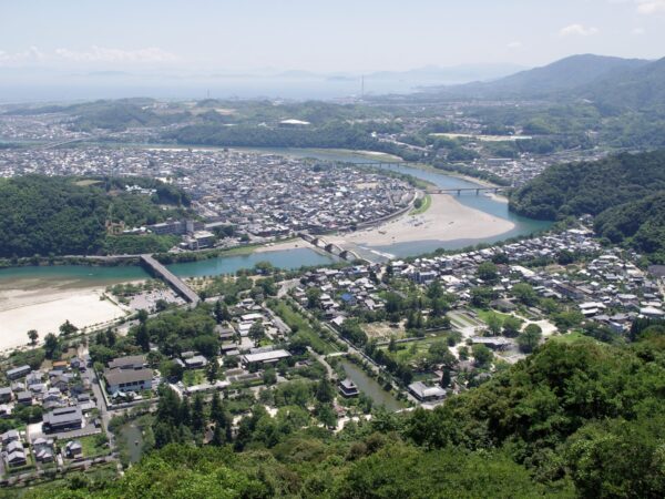 Transfert privé : Hiroshima → Iwakuni