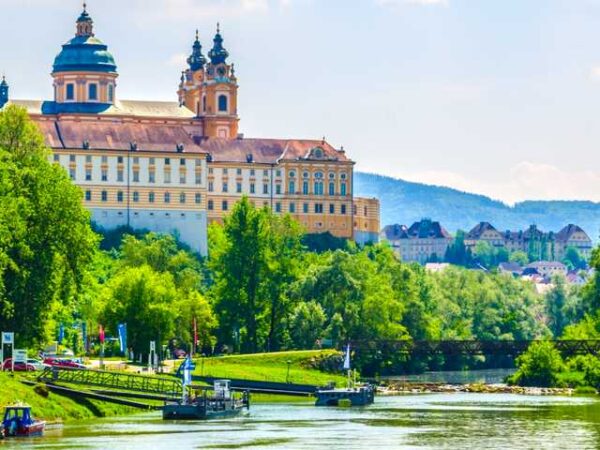 Private Transfer: Hinterstoder to Vienna