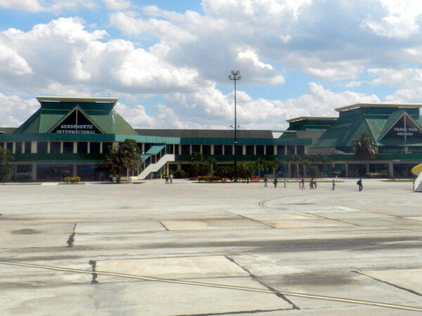 Traslado privado: origen Managua, destino Costa Esmeralda Aeropuerto