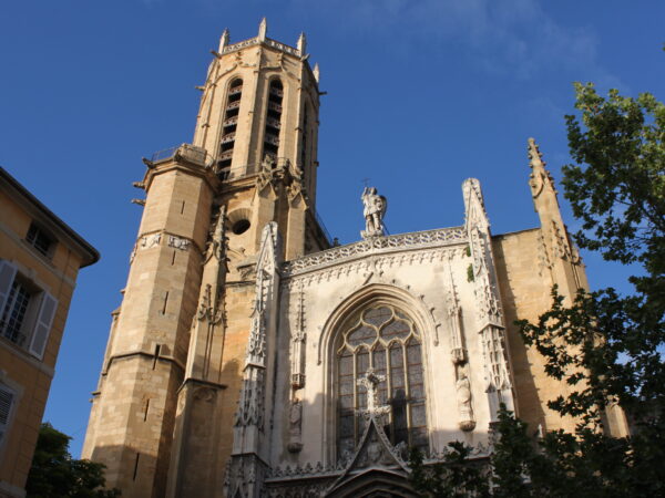 Private Transfer: Eze to Aix En Provence