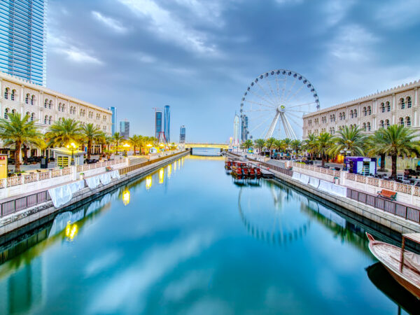Traslado privado: origen Aeropuerto Internacional de Dubái, destino Sharjah
