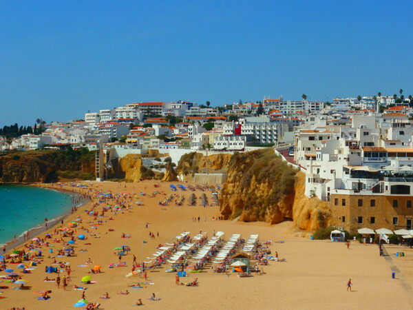 Private Transfer: Faro Airport to Albufeira