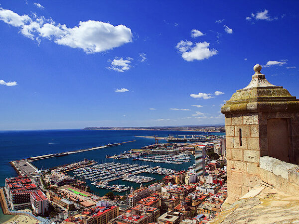 Private Transfer: Altea to Alicante