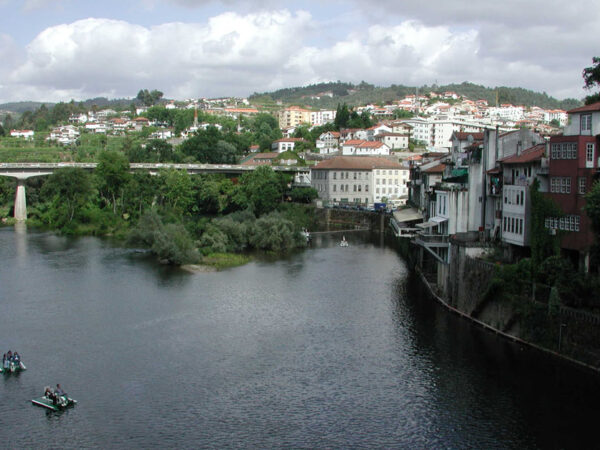 Private Transfer: Amarante to Lisbon City Center
