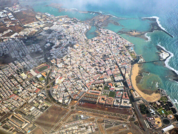 Private Transfer: Arrecife to Tias