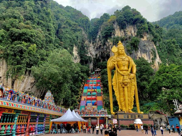 Private Transfer: Batu Caves to Kuala Lumpur Airport