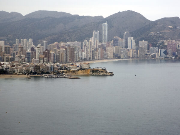 Private Transfer: Benidorm to Valencia Airport