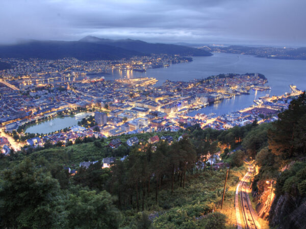 Private Transfer: Fagernes to Bergen