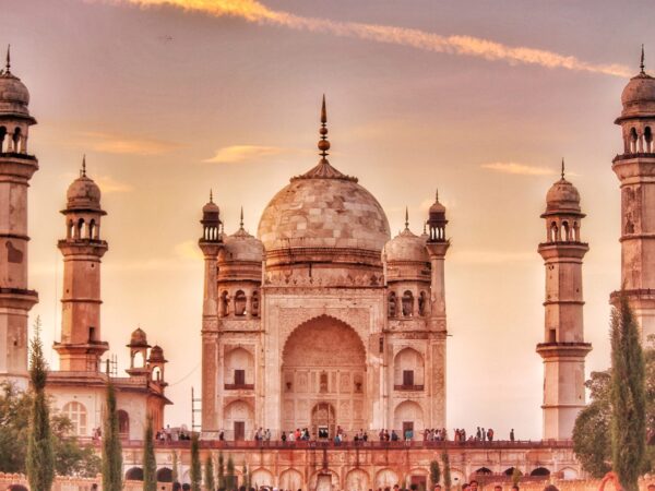 Transfer privado entre Aeroporto Internacional Chhatrapati Shivaji Maharaj e Aurangabad