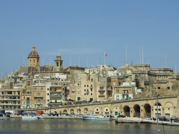 Traslado privado: origen Aeropuerto Internacional de Malta, destino Birgu