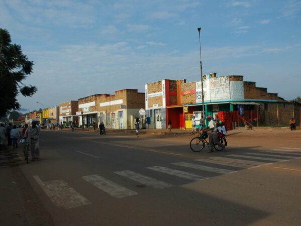 Traslado privado: origen Huye, destino Aeropuerto de Kigali
