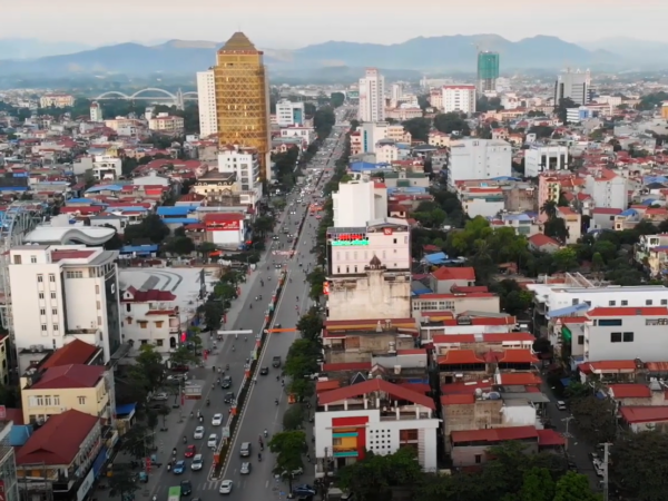 Private Transfer: Hanoi to Thai Nguyen