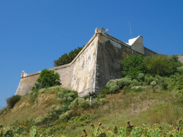 Private Transfer: Vila Nova De Cacela to Lisbon City Center