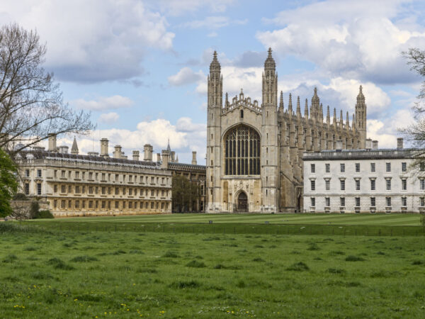 Transfer privado entre Edimburgo e Cambridge