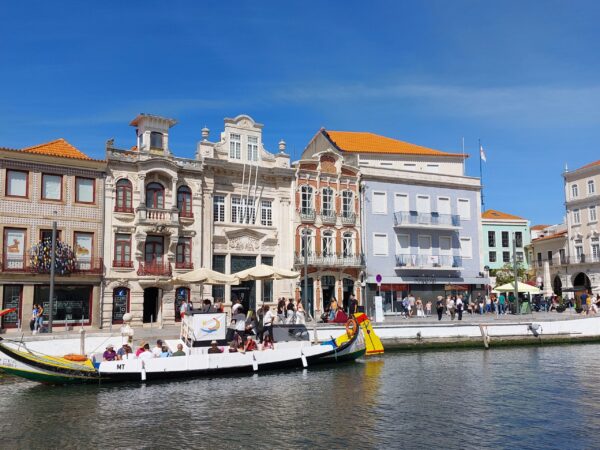 Private Transfer: Obidos to Aveiro