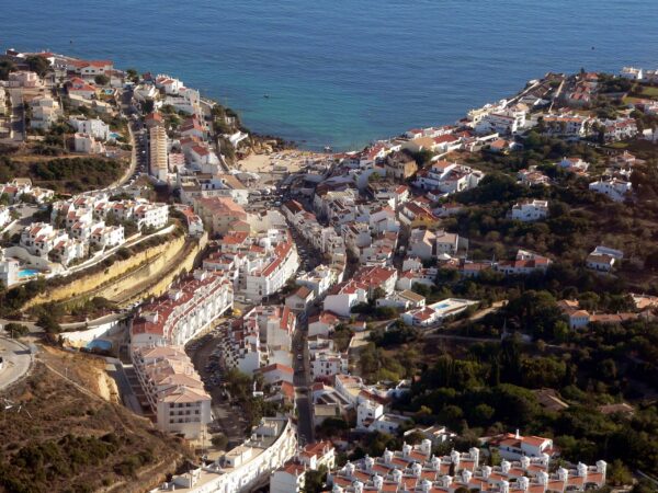 Private Transfer: Ponta Delgada Airport to Lagoa Portugal