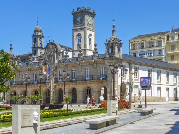 Private Transfer: Lugo Spain to Lisbon Airport Pt