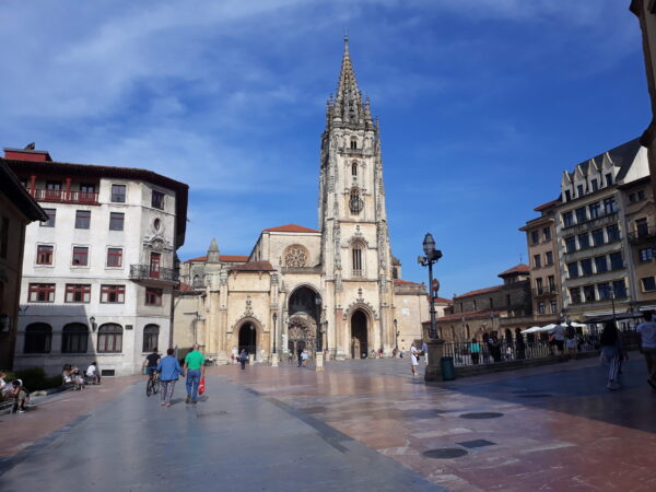 Private Transfer: Santander to Oviedo