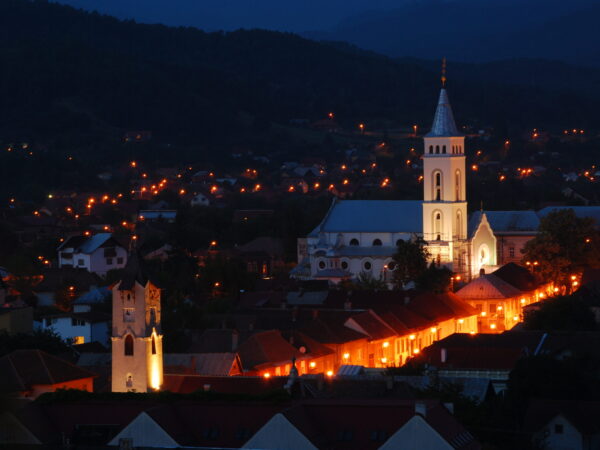 Private Transfer: Baia Mare to Debrecen Hu