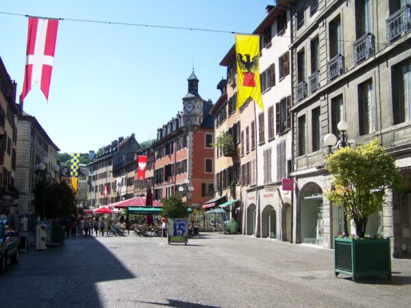 Private Transfer: Val Thorens to Chambery