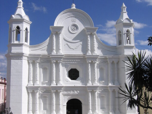 Transfer privado entre Santa Rosa de Copán e Aeroporto Internacional de Toncontin