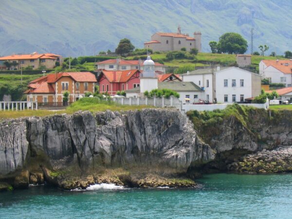 Private Transfer: Santander to Llanes