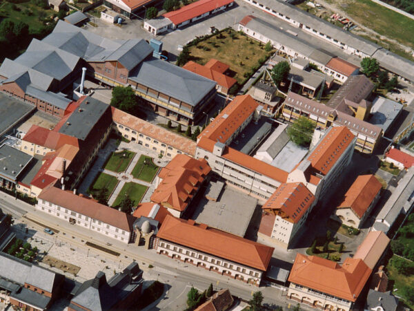 Private Transfer: Budapest to Herend