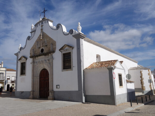 Private Transfer: Madrid Es to Moncarapacho