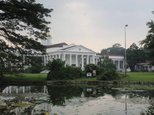 Private Transfer: Bogor City to Soekarno Hatta International Airport
