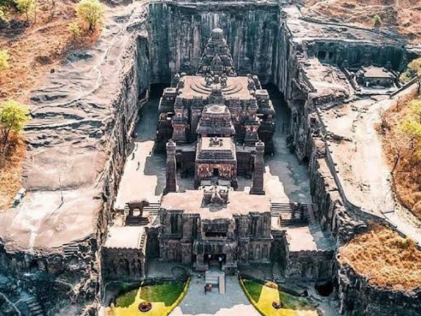 Transfer privado entre Aeroporto Internacional Chhatrapati Shivaji Maharaj e Ellora