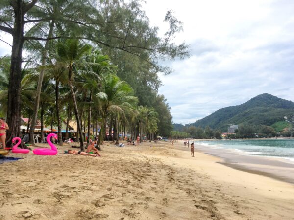 Traslado privado: origen Aeropuerto Internacional de Phuket, destino Playa Kamala, Phuket