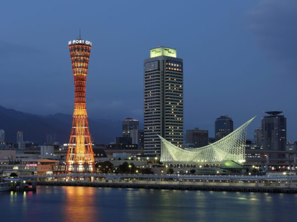 Private Transfer: Enoshima to Kobe