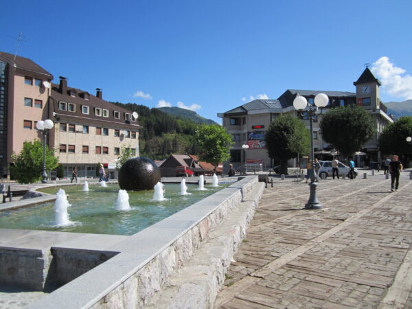 Privattransfer: Kolasin – Flughafen Split