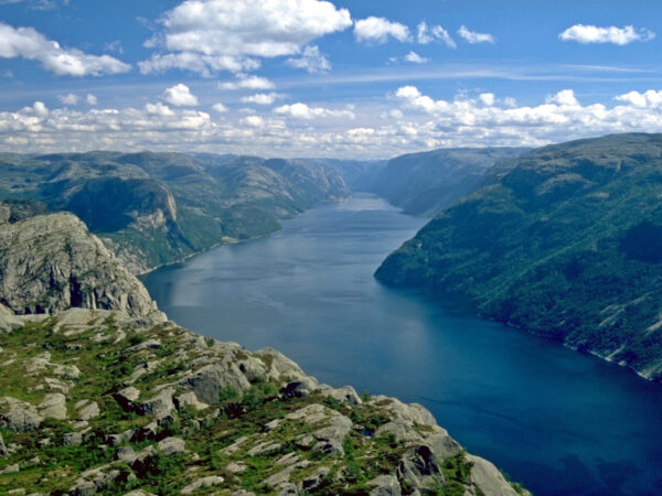 Traslado privado: origen Aeropuerto de Bergen, destino Lysefjord