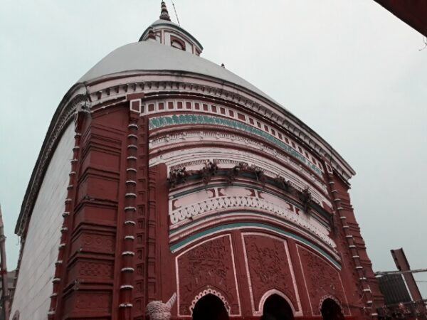 Traslado privado: origen Tarapith, destino Aeropuerto Internacional Netaji Subhash Chandra Bose