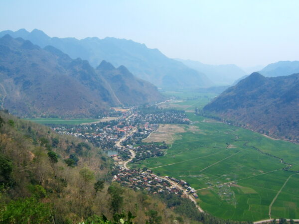 Privattransfer: Internationaler Flughafen Hanoi – Mai Chau