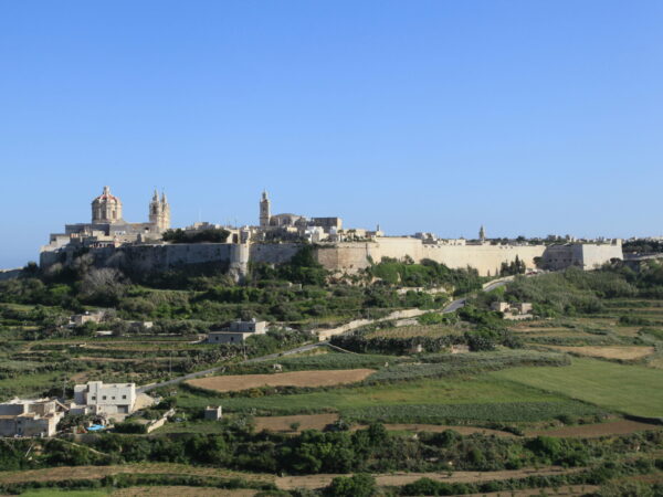Transfert privé : Mdina → Aéroport international de Malte