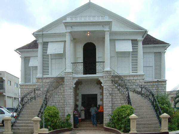 Traslado privado: origen Montego Bay, destino Mandeville