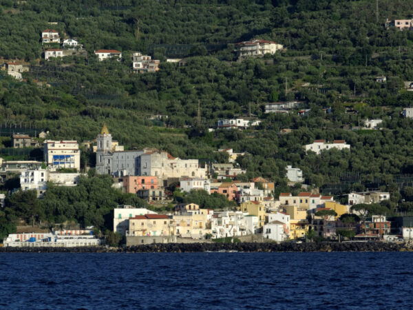 Private Transfer: Rome to Massa Lubrense