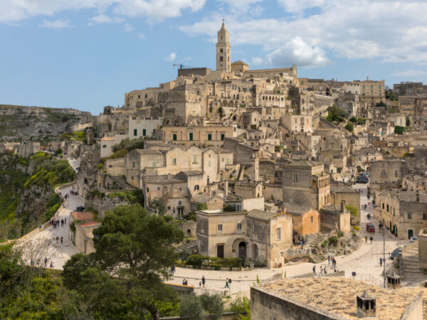 Private Transfer: Bari Airport to Matera
