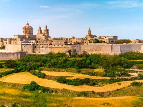 Private Transfer: Malta International Airport to Sliema