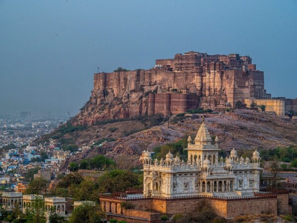 Traslado privado: origen Udaipur, destino Jodhpur