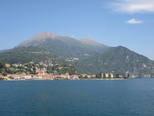 Private Transfer: Menaggio to Zurich Ch
