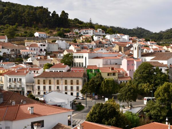 Private Transfer: Lisbon Airport to Monchique