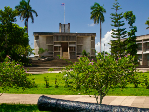Private Transfer: Guayaquil to Puerto Cayo
