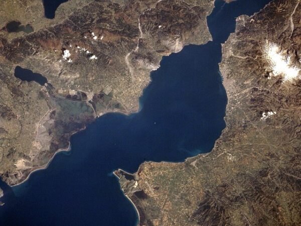 Private Transfer: Volos to Patras