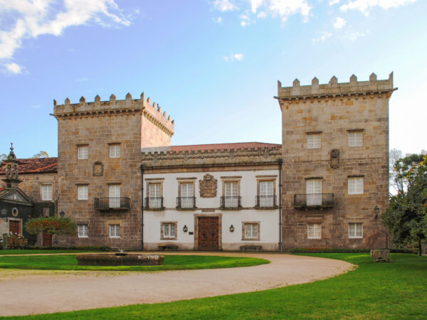 Private Transfer: Porto Pt to Vigo