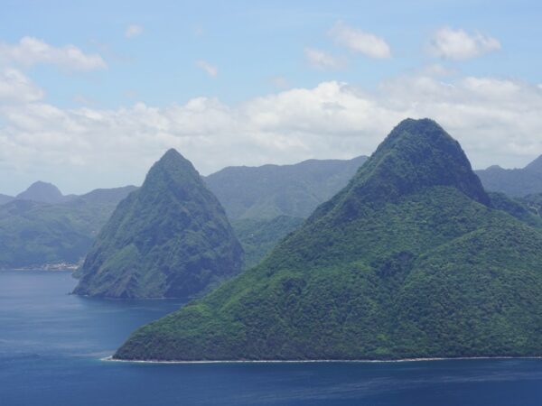 Traslado privado: origen Soufriere, destino Aeropuerto George F L Charles