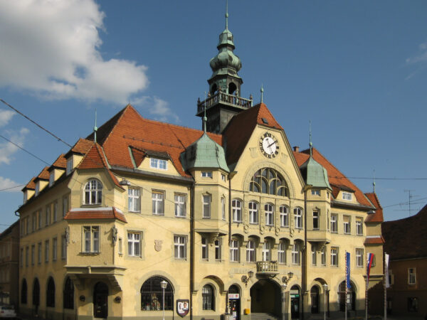 Transfer privado entre Aeroporto de Liubliana e Ptuj