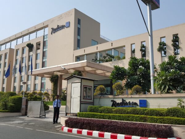 Privattransfer: Indira Gandhi Internationaler Flughafen – Rudrapur